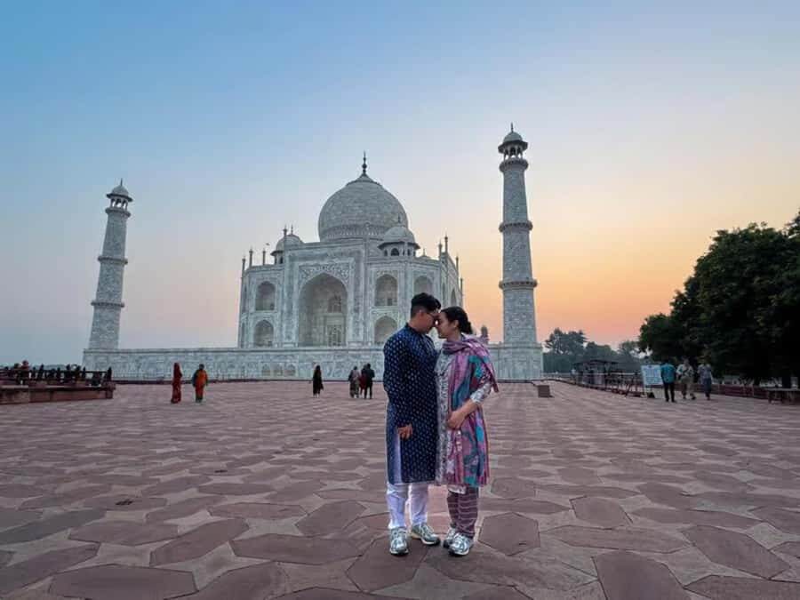 Taj Mahal: Foreigner Express Ticket (High Value) - Avoiding the Ticket Line: The Real Benefit Isn’t Speed, It’s Focus