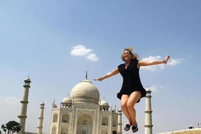 Taj Mahal Private Day Trip Including Same Day Flights from Mumbai - Price and logistics: what your $499.20 buys (and what it doesn’t)