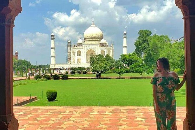 Taj Mahal Private Guided Tour from Delhi with Tickets + Food - Timing tips that help you enjoy the day more