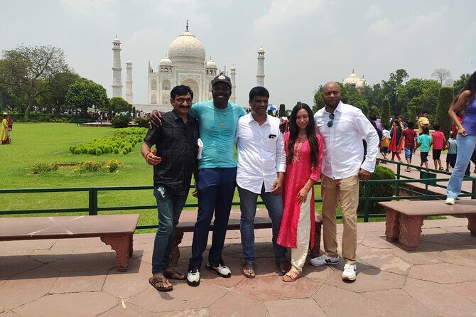 Taj Mahal Same Day Tour All Inclusive - Agra Fort in one hour: the Mughal power center stop you shouldn’t skip