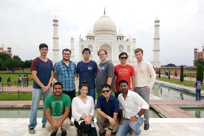 Taj Mahal skip the line - Luxury Tour - Red Fort: Mughal Power, Mixed Styles, and a Prison Story