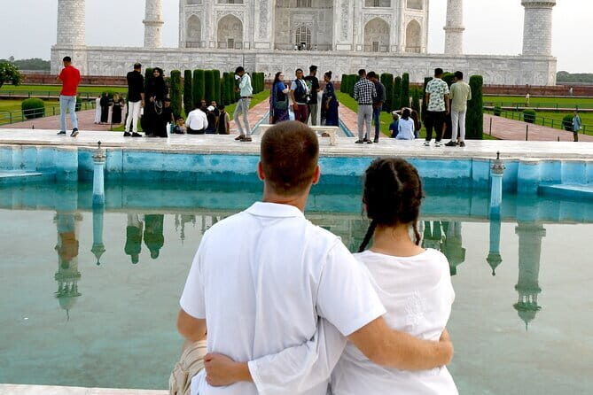 Taj Mahal Sunrise & Agra Day Tour from Delhi with 5<em> Meal – Key Points at a Glance’ /></p>
<ul>
<li><strong>Private A/C car from Delhi (including pickup/drop-off)</strong> so you’re not on a complicated group bus schedule</li>
<li><strong>Tickets handled for you</strong> at the Taj Mahal and Agra Fort, which saves time and stress</li>
<li><strong>Real guided time inside</strong> the Taj Mahal, with help for photos if you want</li>
<li><strong>Agra Fort plus Itimad-ud-Daulah</strong> gives you two very different UNESCO moods in one day</li>
<li><strong>5-star style lunch or breakfast buffet</strong> is available if you add the meal option</li>
<li><strong>Driver flexibility for breaks</strong> on the Yamuna Expressway run</li>
</ul>
<h2 id="a-smooth-delhi-to-agra-ride-on-a-proper-highway">A Smooth Delhi to Agra Ride on a Proper Highway</h2>
<p><img width="669" height="446" decoding="async" src=