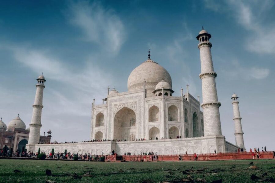 Taj Mahal Sunrise & Agra Fort Tour with Fatehpur Sikri - Why the Taj Mahal sunrise timing changes the whole visit