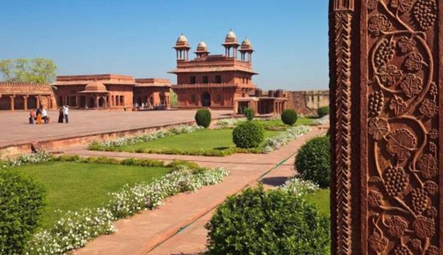 Taj Mahal Sunrise & Agra Fort Tour with Fatehpur Sikri - Agra Fort in late morning: Mughal power plus Taj views