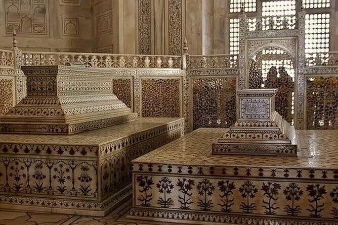 Taj Mahal Sunrise Private Guided Tour - Comfort, timing, and what to bring for an early morning
