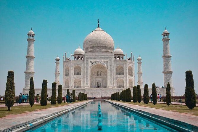 Taj Mahal Sunrise Same Day by Car - The drive from Delhi to Agra: 3 hours that set your mood