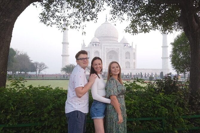 Taj Mahal Sunrise Tour From Delhi - The Delhi-to-Agra ride: private car comfort vs early fatigue