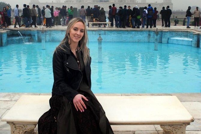 Taj Mahal Ticket - Skip the line - Outside vs inside: where your attention should go