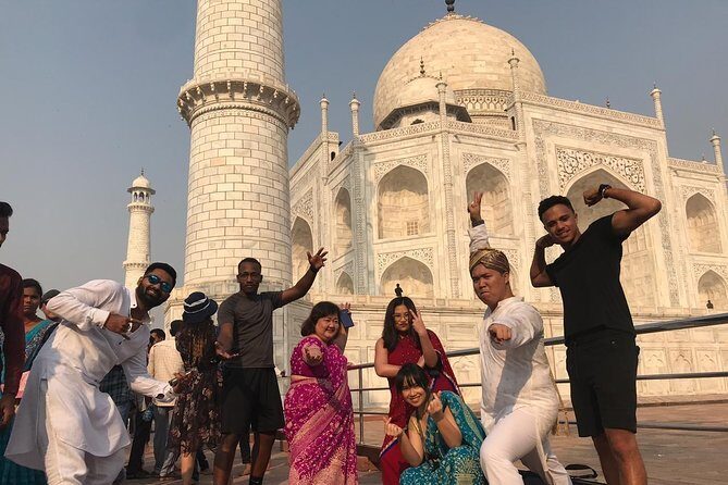 Taj Mahal Ticket - Skip the line - Water and pacing: small extras that keep the day comfortable