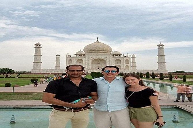 Taj Mahal Tour by Train with Lunch at 5 Star Hotel - 7:00 am Delhi pickup and the Hazrat Nizamuddin departure