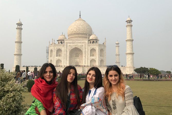 Taj Mahal Tour From Delhi By Private Car - One thing to consider before you go early