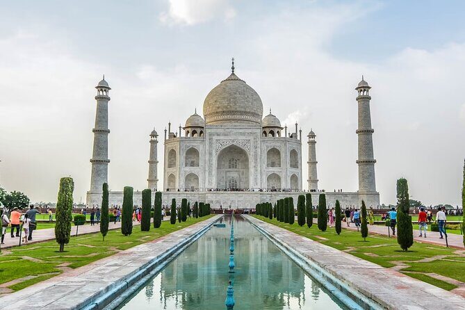 Taj Mahal Tour from Delhi by Superfast Train- Ultimate Experience - Pickup at 7:00 am and the air-conditioned ride to Agra