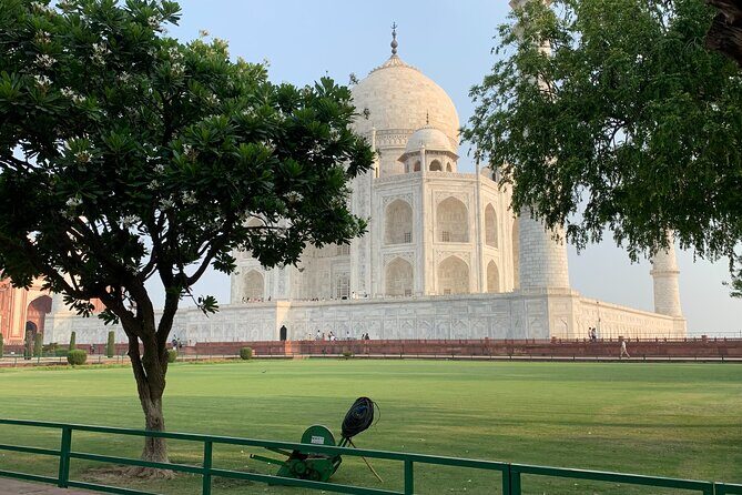 Taj Mahal Tour From Delhi - Same Day Agra Tour - Breakfast break at a real Indian restaurant