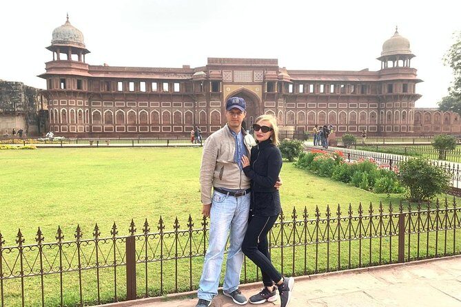 Taj Mahal tour from Mumbai or Bangalore or Hyderabad with flight - A 20-hour Taj Mahal and Agra sprint from Delhi