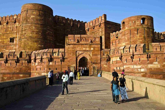 Taj Mahal Tour same day Gatimaan Express - Delhi-Agra Train tour - How the Day Trip Really Works (Delhi to Agra and Back)