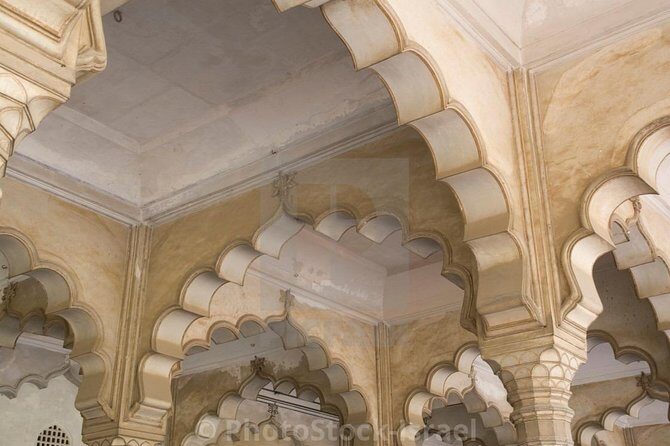 Taj Mahal Tour same day Gatimaan Express - Delhi-Agra Train tour - Who This Tour Fits Best (And Who Might Want a Plan B)