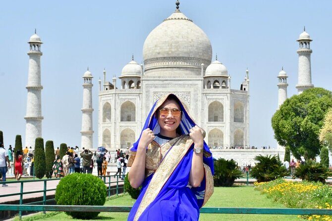 Taj Mahal Tour With Professional Photographer With Rental Saree - Itmad-ud-Daula: a shorter stop with a specific payoff