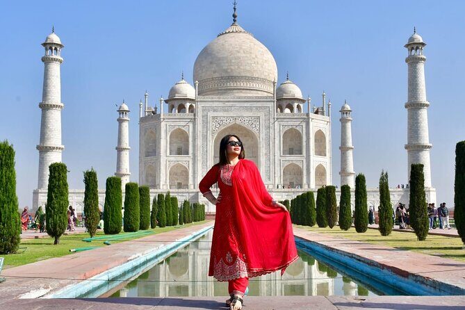 Taj Mahal Tour With Professional Photographer With Rental Saree - Dressing, makeup, and what to know before you go