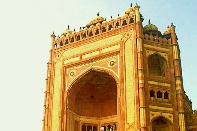 Taj Mahal,Agra Fort and Fatehpur Sikri Tour from Delhi by Train - Lunch at Ganpati Resort: predictable fuel for a tight schedule