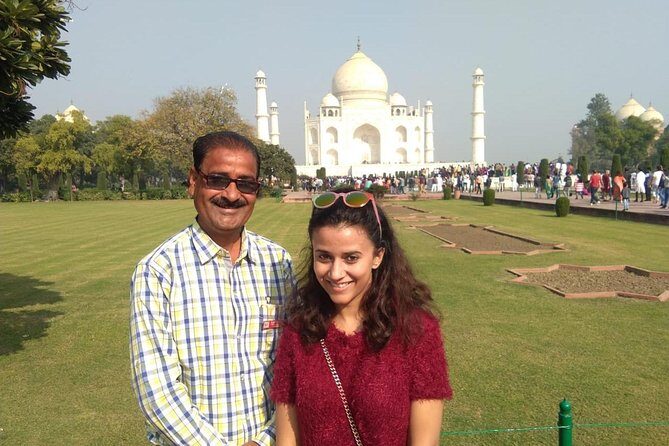 Taj Mahal's Special tour from Delhi Airport/Hotel. - The lunch stop and how to fit local crafts into a tight day