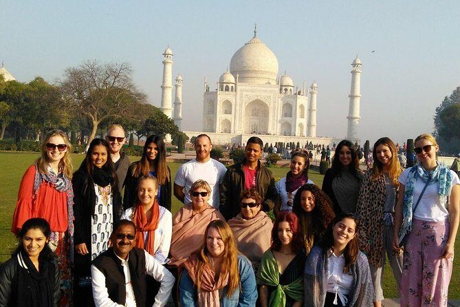 Taj Mahal's Special tour from Delhi Airport/Hotel. - Agra Fort: Akbar-era foundations and marble added later