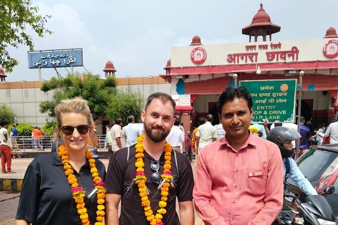 TajMahal and Agra city best tour from Delhi by superfast train - Pickup to Agra station: getting started without stress