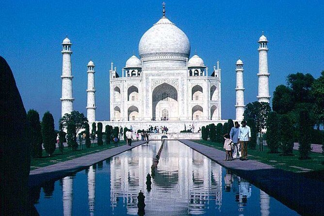 Tajmahal Day Tour From Delhi -by Car and Driver - Leaving Delhi at 6 AM: the AC car plan and expressway timing
