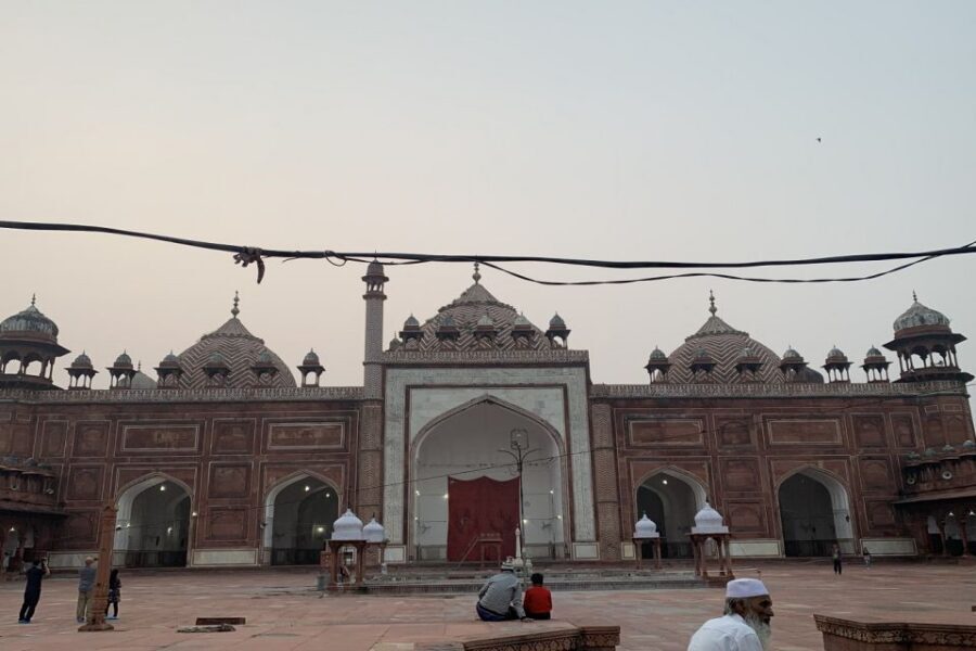 Tajmahal With Mausoleum Skip The Line Ticket With Guide - Price and value: what you’re paying for at about $7