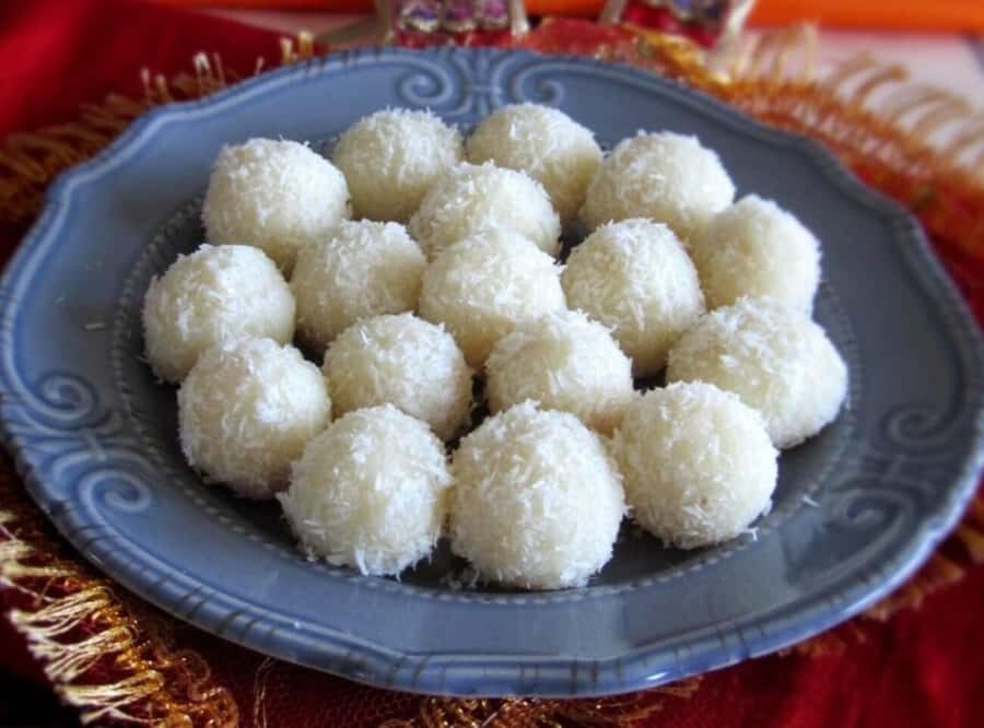 Talk & Enjoy with Delhi locals at their home while Cooking - Getting to Dwarka: metro-friendly and airport-close