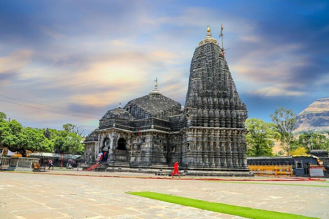 Temples & Vineyards: Private Tour to Nashik from Mumbai - A Long Day from Mumbai: How the 10–12 Hours Work