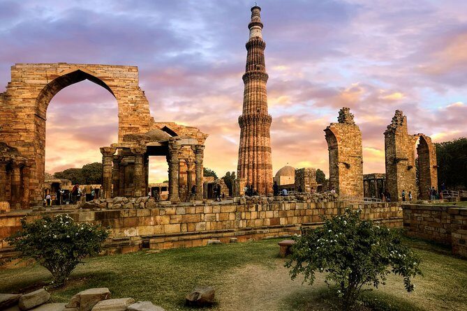 The Best 2 Day Delhi Tour - Chandni Chowk rickshaw ride: quick chaos, real character