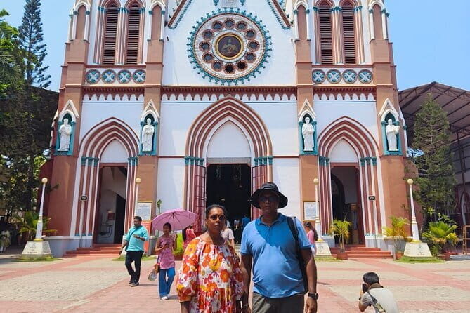 The Best of Pondicherry: A Private Sightseeing Tour - Stop 1: Sri Aurobindo Ashram and the spiritual context you need
