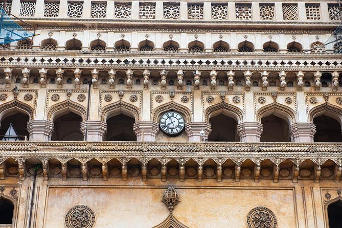 The City of Pearls Walking Tour - Charminar stop: climb the first floor and see Hyderabad’s scale