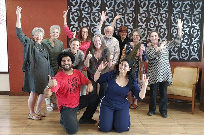 The Indian Wedding Tour : Dance, Textile, Workshops all inclusive - The workshops you’ll remember: dance plus embroidery/cross-stitch style learning