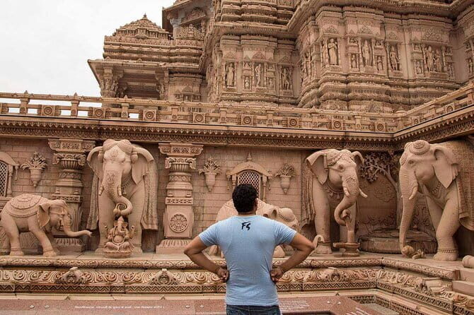 Tour to Akshardham temple with Guide and Delhi Transfer - Private Pickup and Transfer Across Delhi (Including Airport Stops)