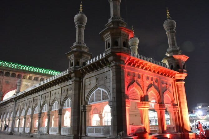 Tourisct Highlights of the Hyderabad (Guided Fullday Sightseeing Tour by Car) - Charminar and Birla Mandir: Street Symbol Meets Hilltop Views