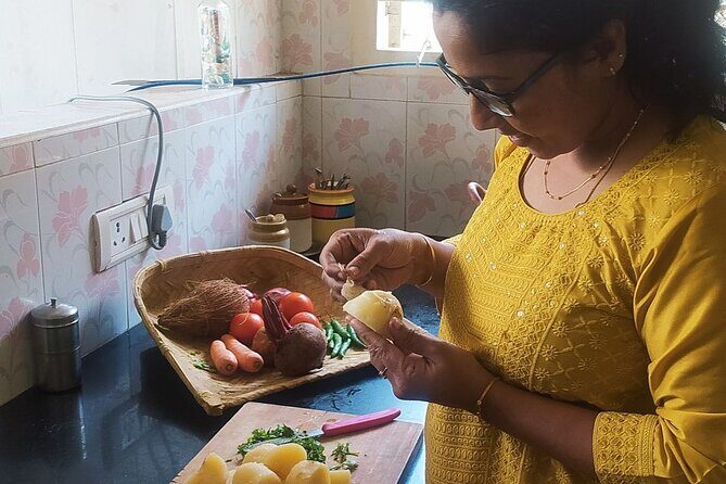 Traditional Vegetarian Cooking Class in Chennai with Gayathri - Traditional Vessels and Why They Change the Cooking