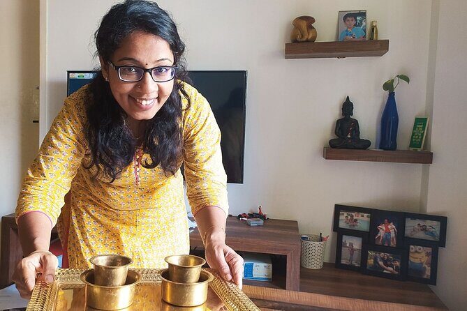 Traditional Vegetarian Cooking Class in Chennai with Gayathri - Seated on Banana Leaves: How the Meal Works