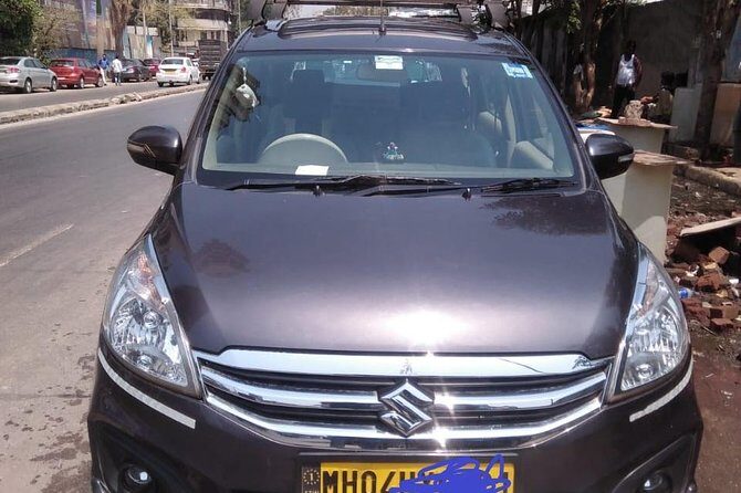 Transfer from Mumbai Airport to Hotel - The Meet-and-Greet: Spotting Your Driver in Mumbai Arrivals