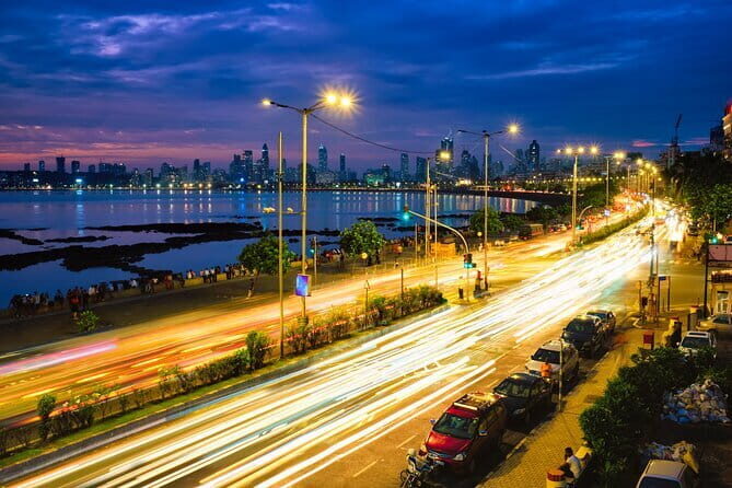 Twilight in Mumbai: Discover the City by Night with Food Options - What I like about the guide-driver setup