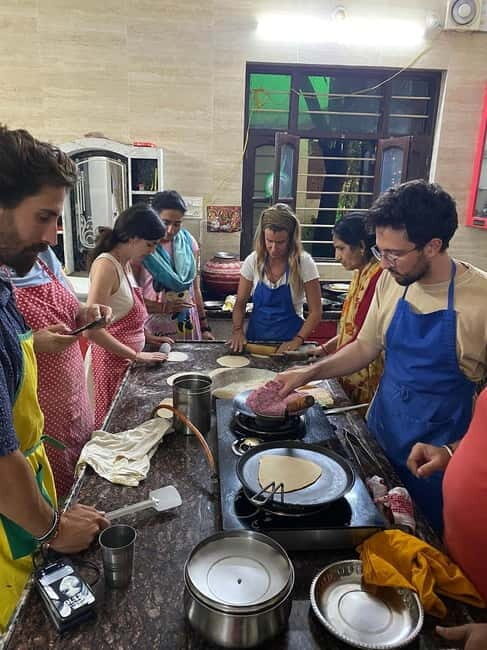 Udaipur: Authentic Indian Cooking Class with Lunch or Dinner - English instruction and a truly friendly atmosphere