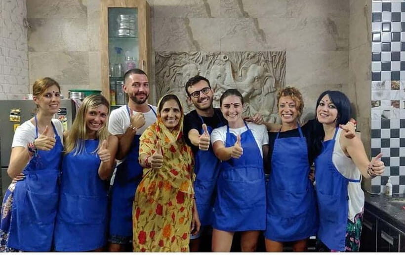 Udaipur: Authentic Indian Cooking Class with Lunch or Dinner - How Shashi runs the class when there’s more than two people