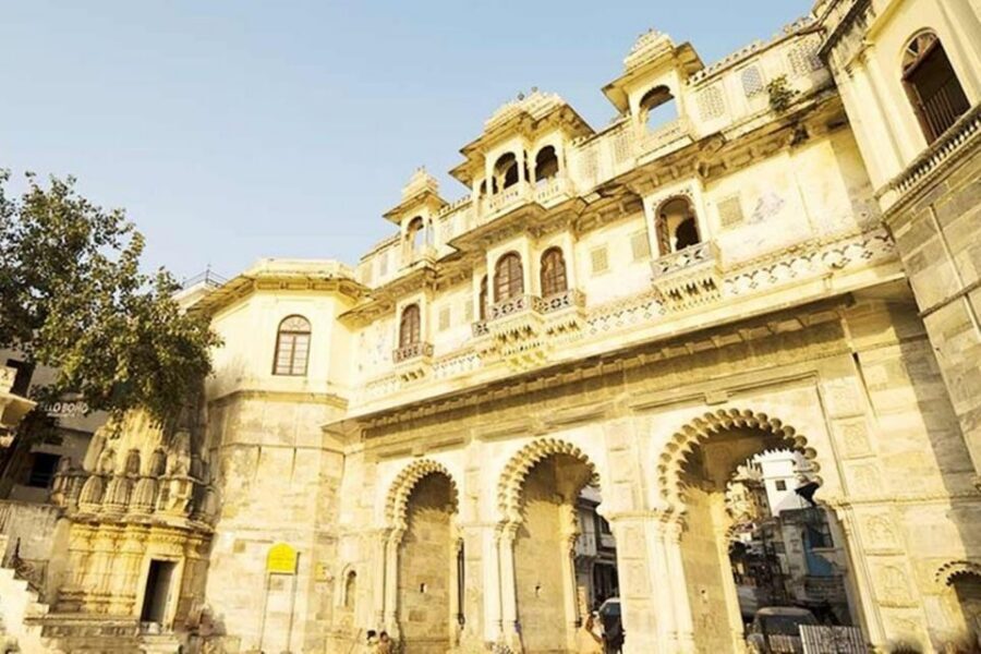 Udaipur: City Palace Museum Tour and Lake Pichola Boat Tour - Key things to know before you go