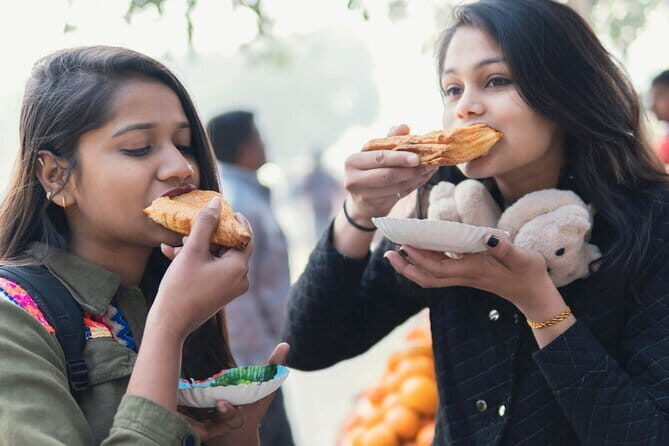 Udaipur Food Walk l Eat Just like a local - Getting There: Meeting Point, Ending Point, and Tuk Tuk Help