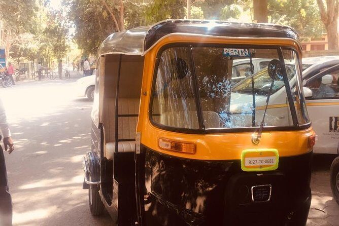 Udaipur Full Day Sightseeing Tour By Tuk Tuk - Lake Pichola (About 20 Minutes): Start Where the City Feels Like It Belongs to the Water