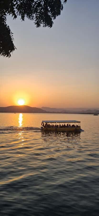 Udaipur Highlights: Private City Sightseeing guided tour - Price and Logistics: Getting Value From a Small-Group Private Tour