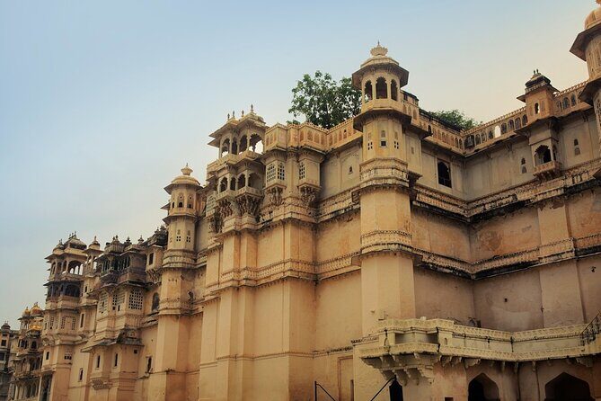 Udaipur in Full Day Sightseeing 8+places with Entrances fees - Bagore Ki Haveli Museum: where Udaipur’s stories feel more intimate