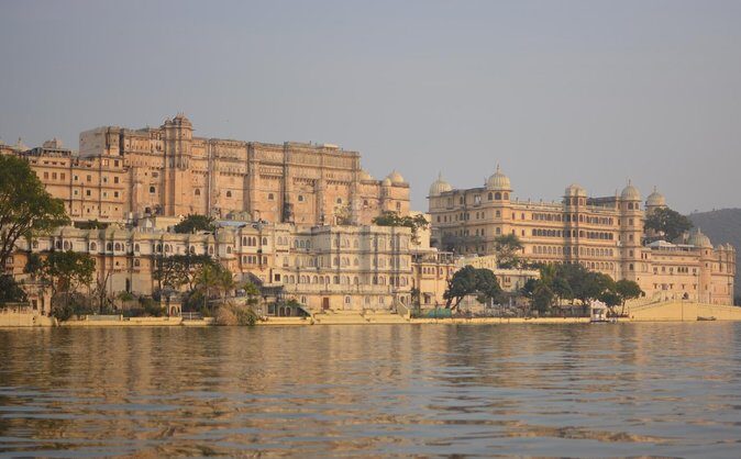 Udaipur Sightseeing Tour With Guide - A Private 8-Hour Circuit Through Udaipur’s Main Sights