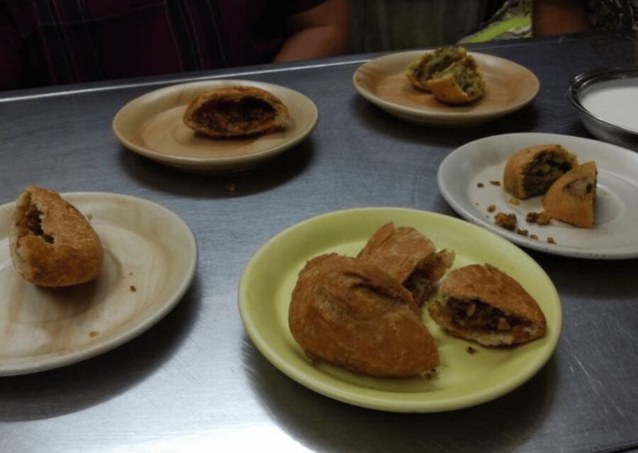 Udaipur: Street Food Crawl (2 Hours Local Food Tasting Tour) - Sweet-Making Stops: How Princely Treats Become Daily Food