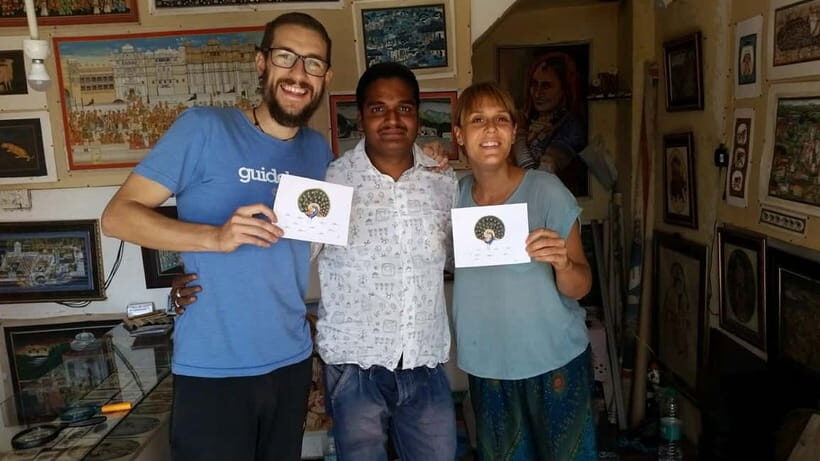 Udaipur: Traditional Miniature Painting Class - Choosing peacocks, camels, or elephants
